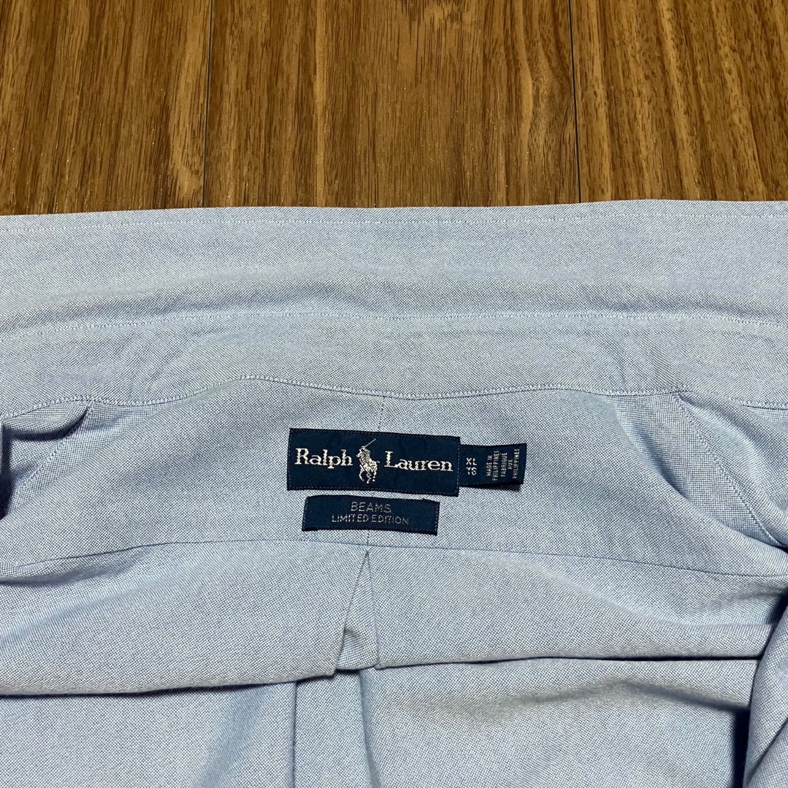 ボタンダウンシャツ