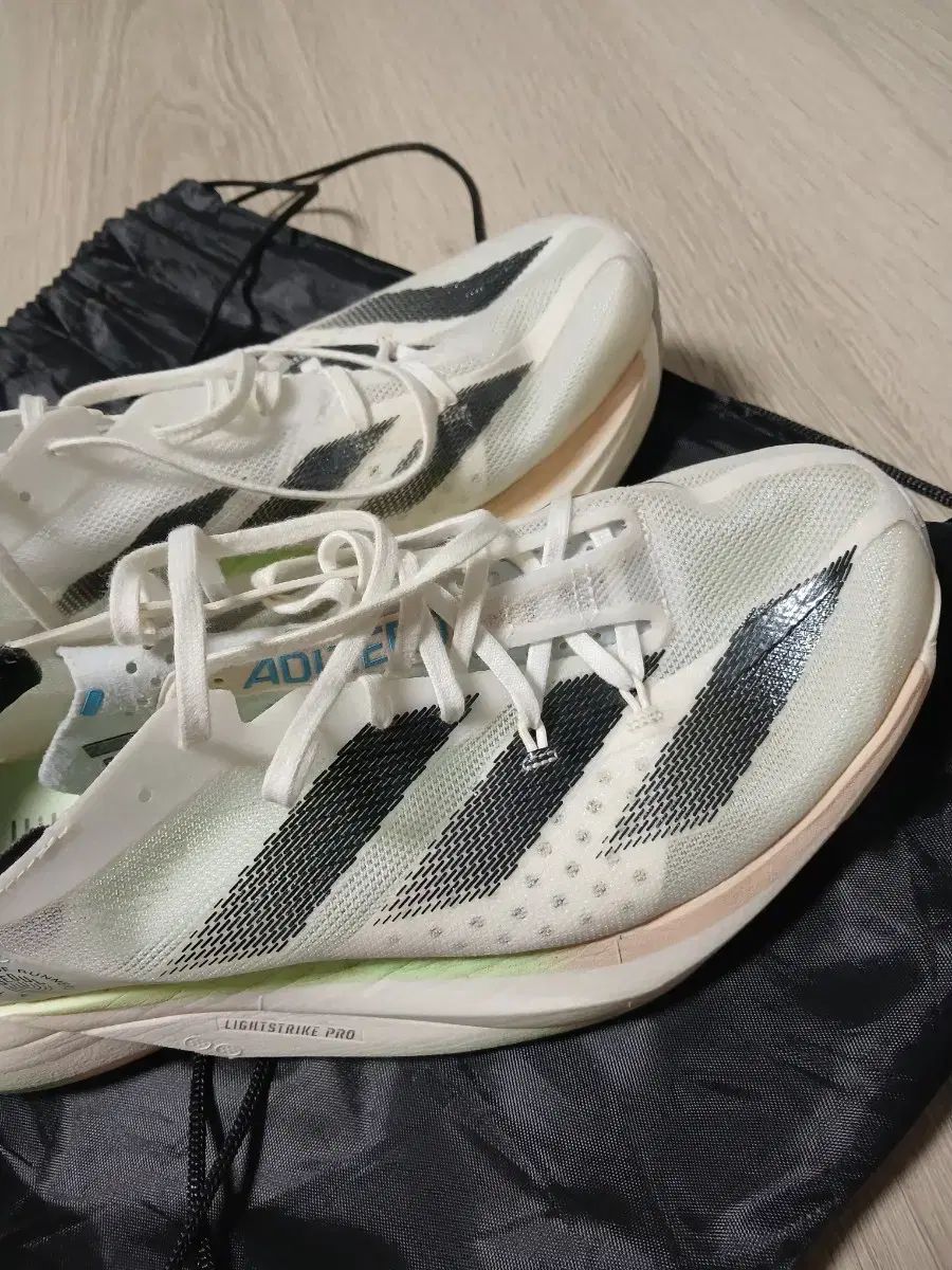 アディダス アディゼロ プロ3 265
