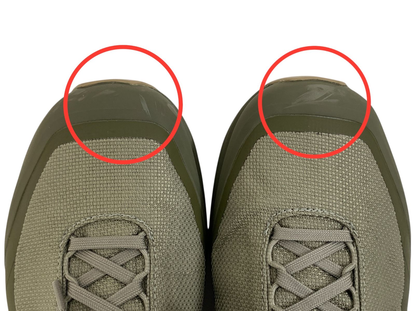 トレッキングシューズ