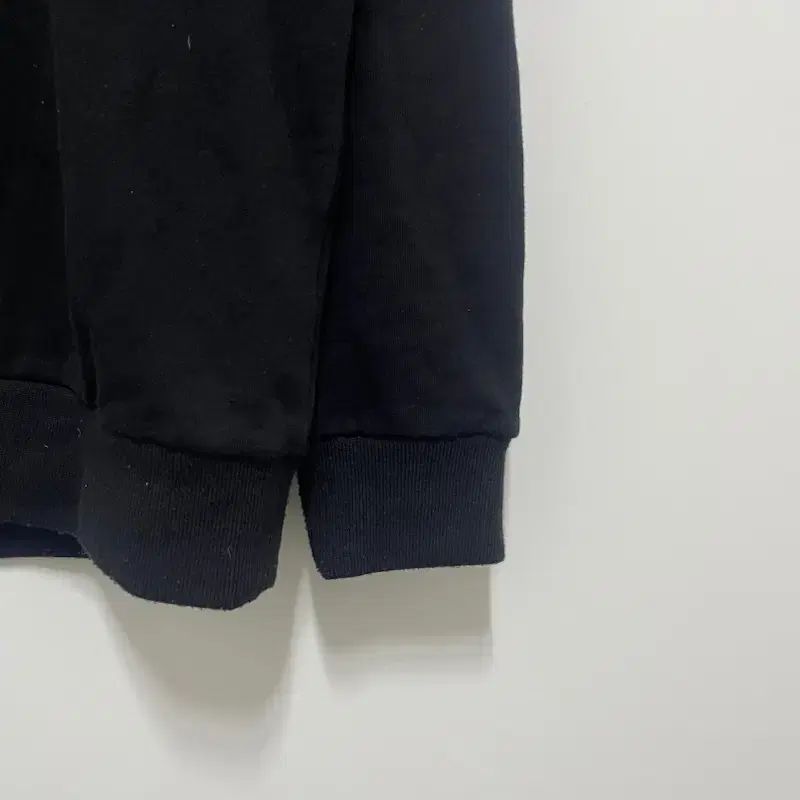 MOOSE KNUCKLES ムースナックルズ ロゴ スウェットシャツ ブラック