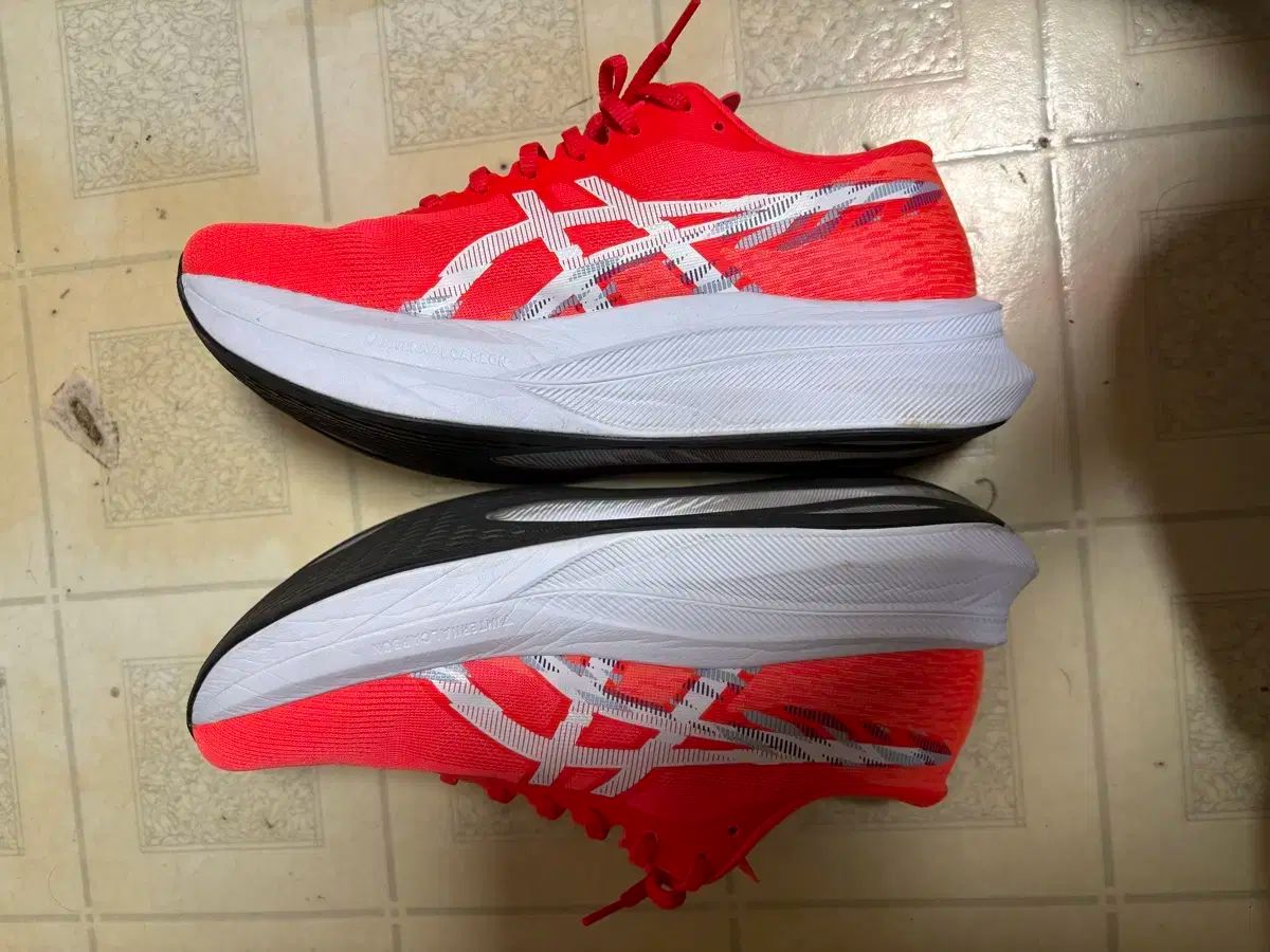 アシックス MAGIC SPEED 280