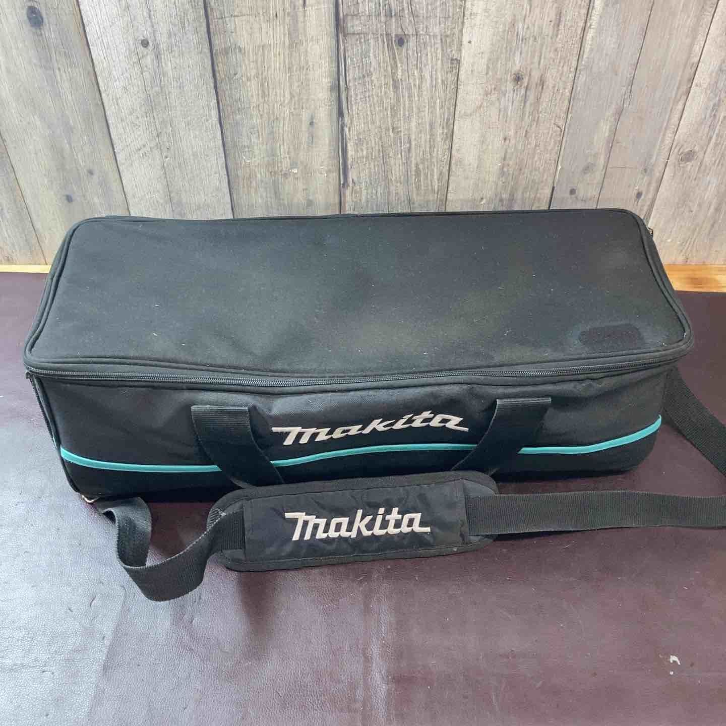 バッテリー2個付属