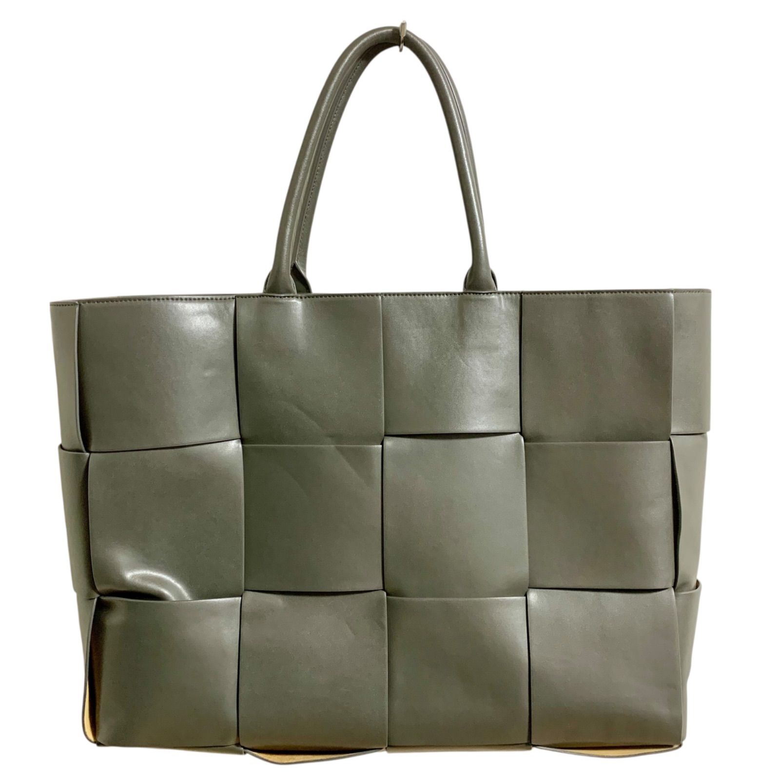 BOTTEGA VENETA ボッテガヴェネタ マキシイントレチャート ラージ