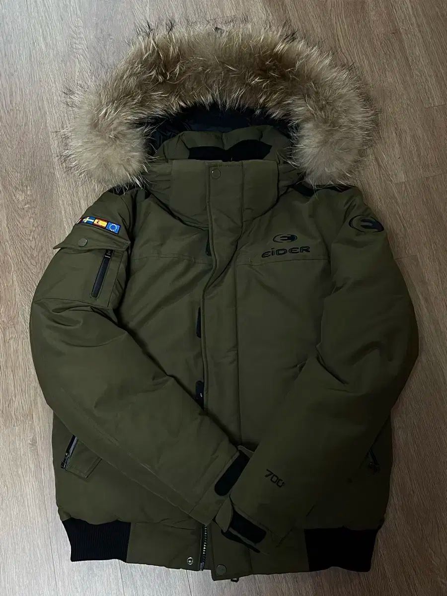 アイダー 700 グースダウン ショートダウン カーキ色 S