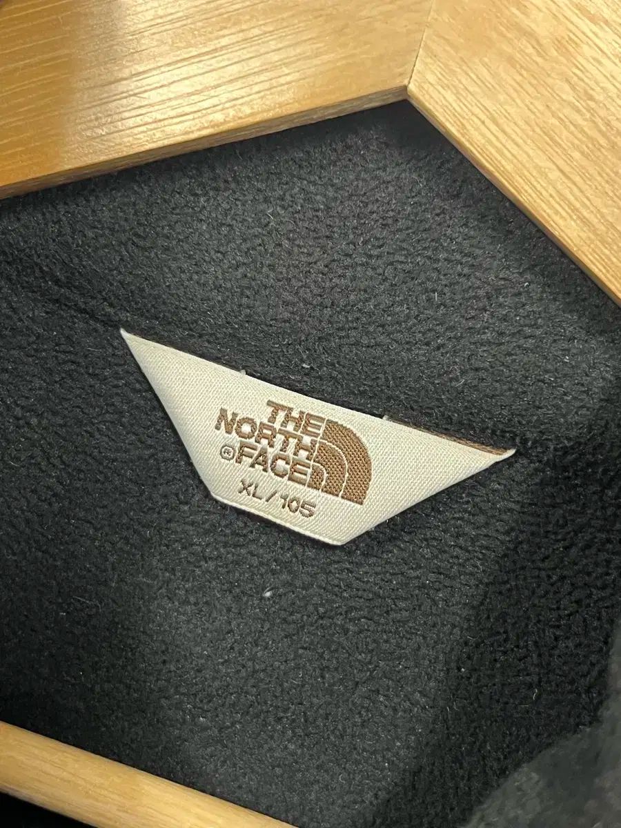 シェルパ ジップアップ