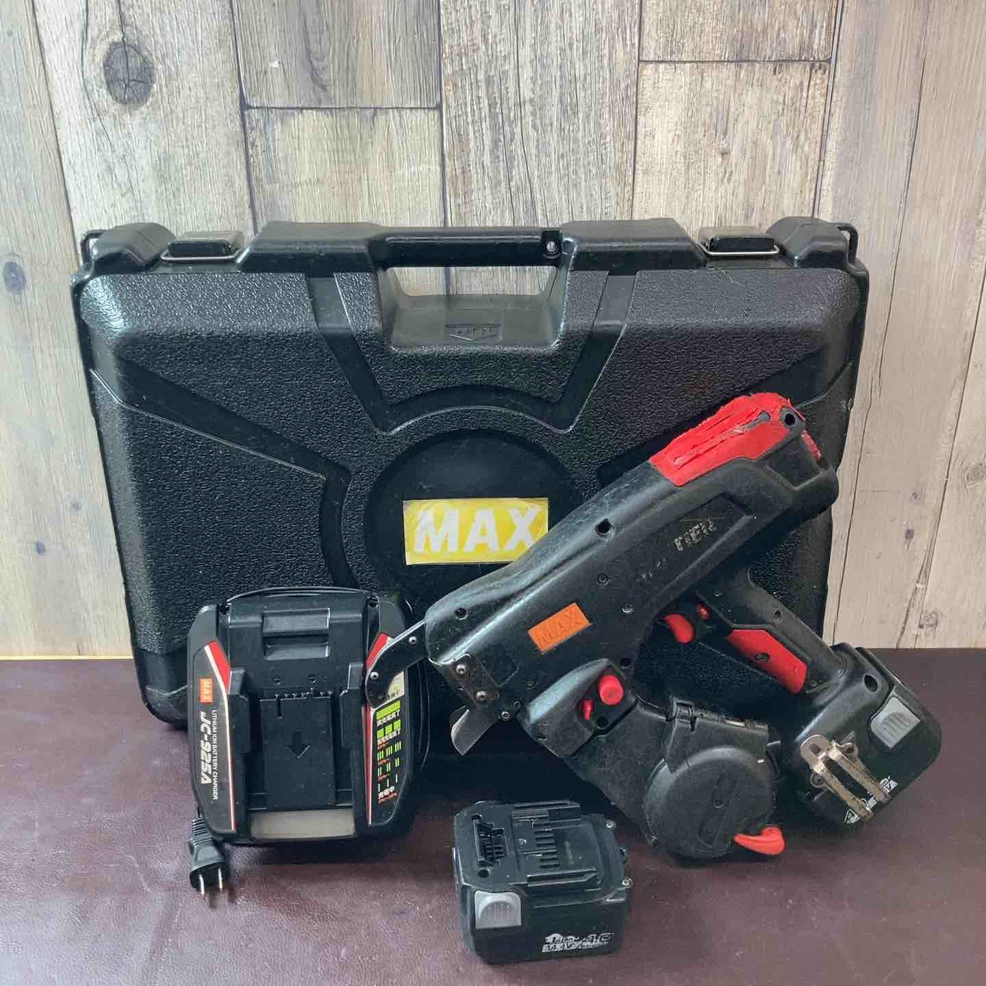 品 マックス MAX 鉄筋結束機 ツインタイア RB-440T-B2C 1450A バッテリー14.4V4.0Ah2個 リバータイア 東大和店