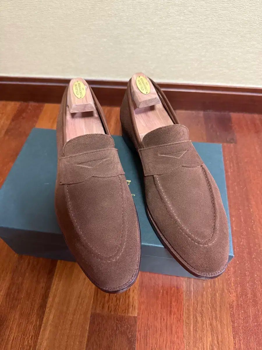 Crockett Jones クロケット ジョーンズ シドニー スナッフ スウェード uk 8