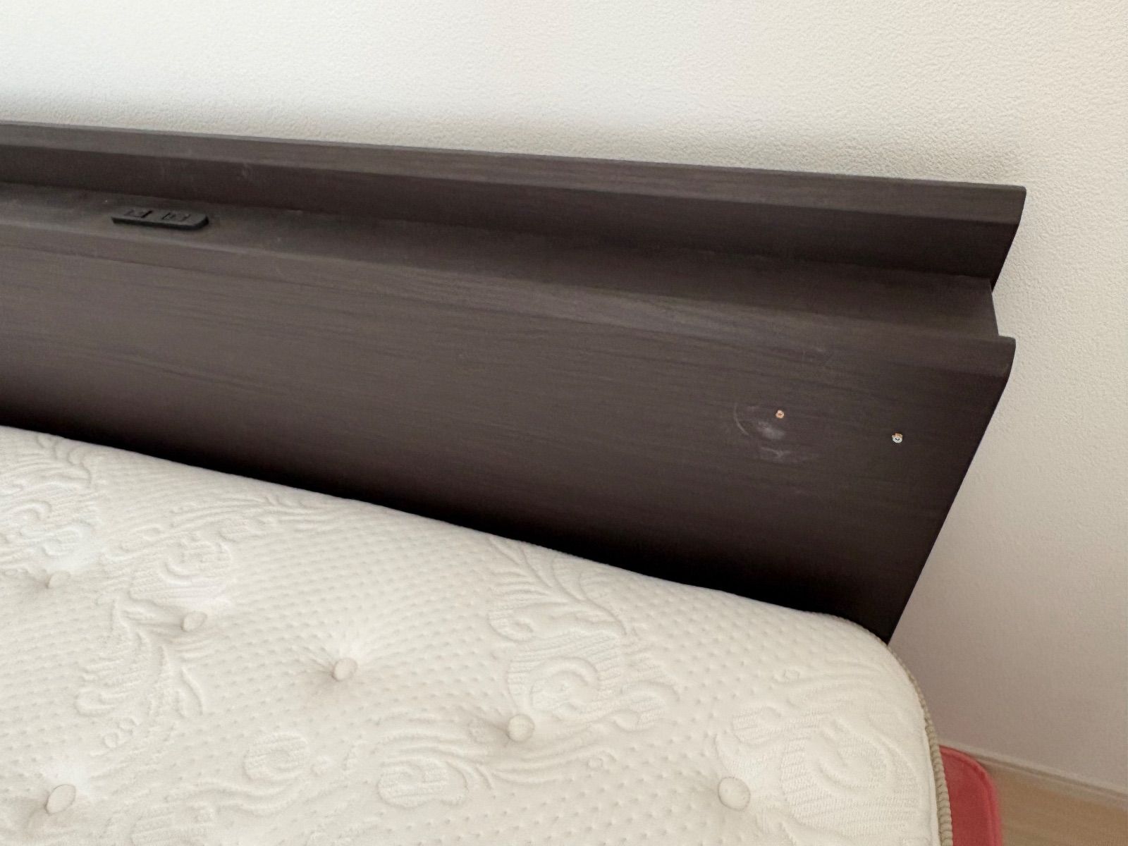 ダブルベッド ニトリ