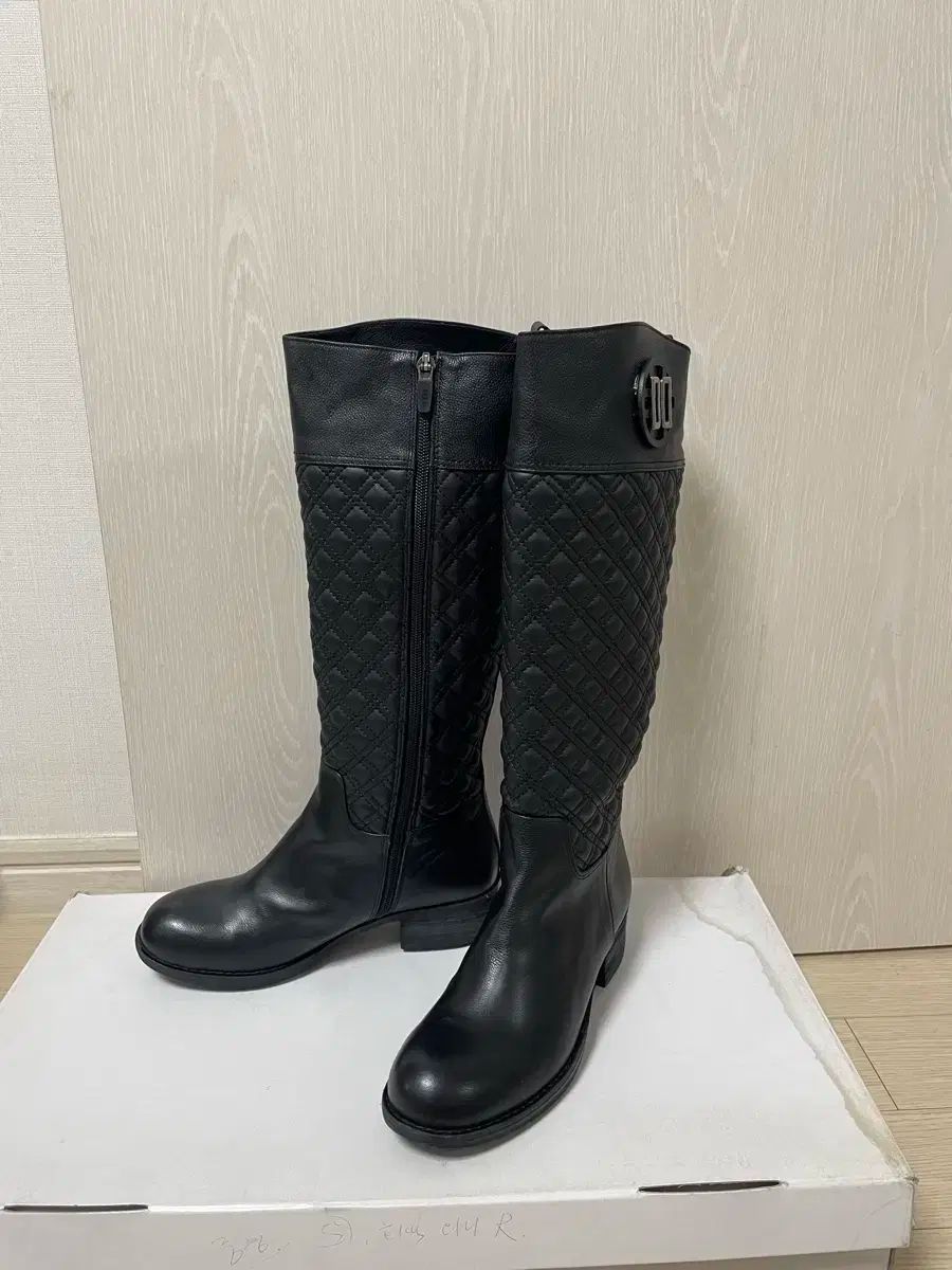 ダックス キルティング ロングブーツ