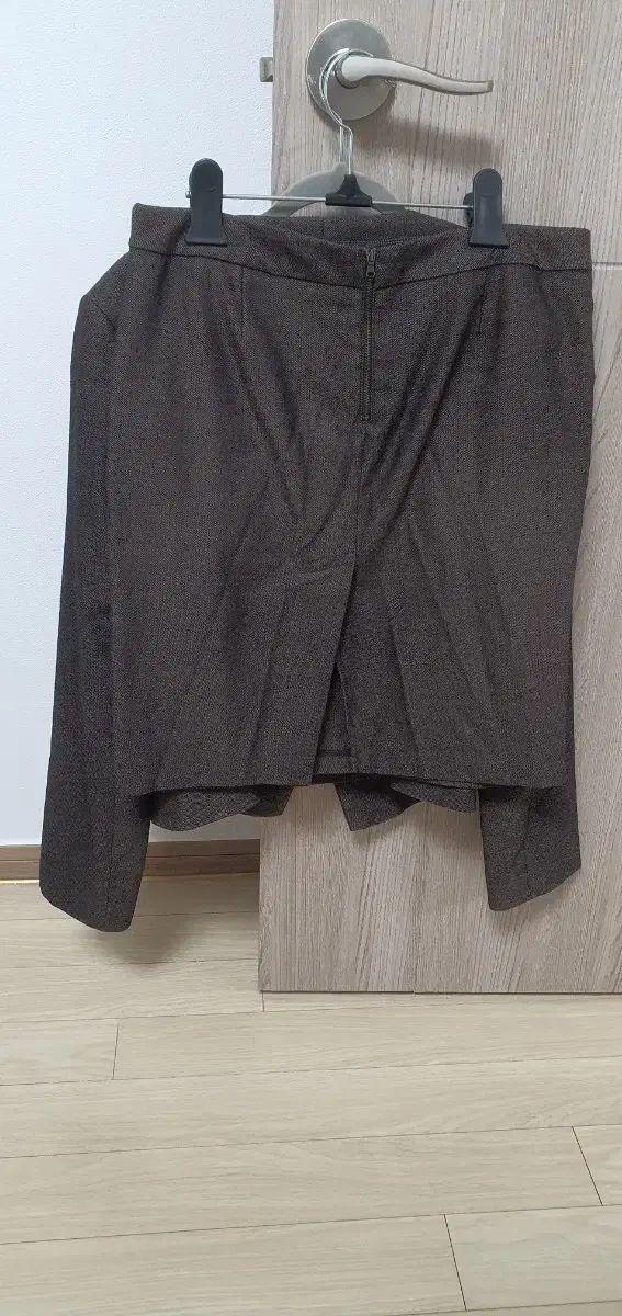 スーツ ブラウン