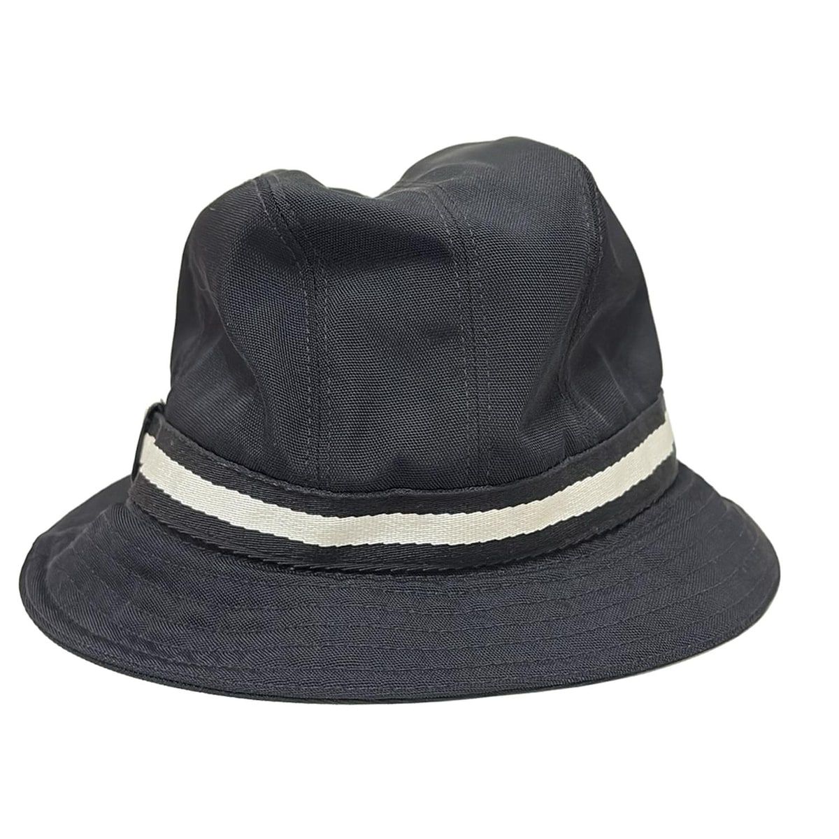 黒×アイボリー