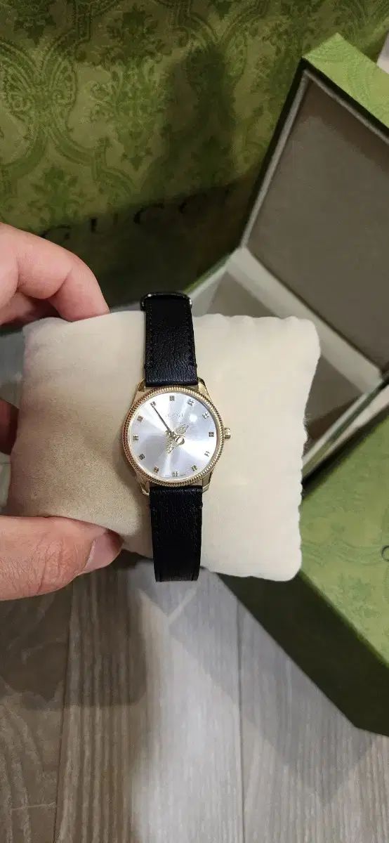 グッチ みつばち クォーツ レディース時計