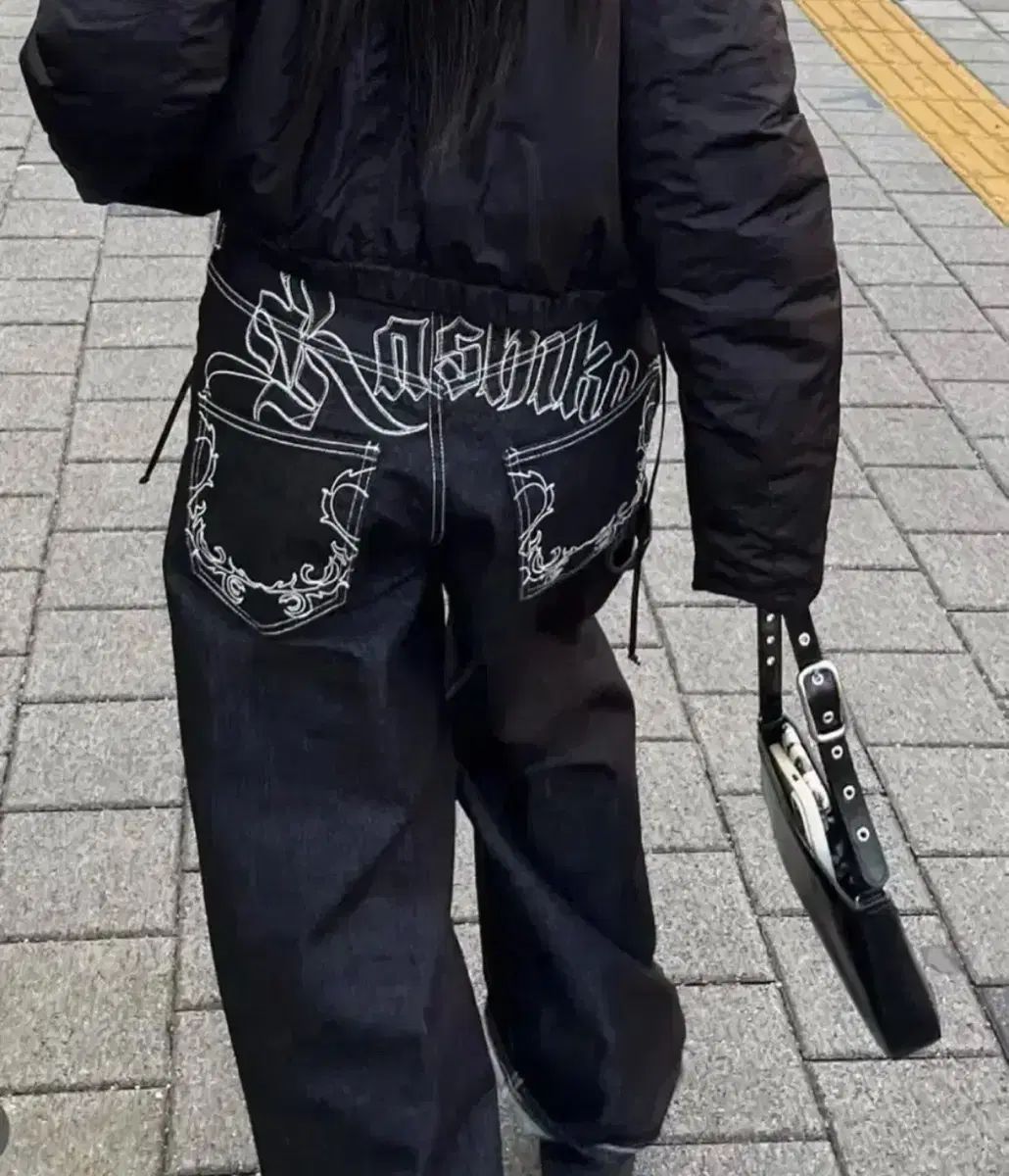 カシコ 刺繍 ノンフェイド デニム ブラックS DECORATOM_COM_BR