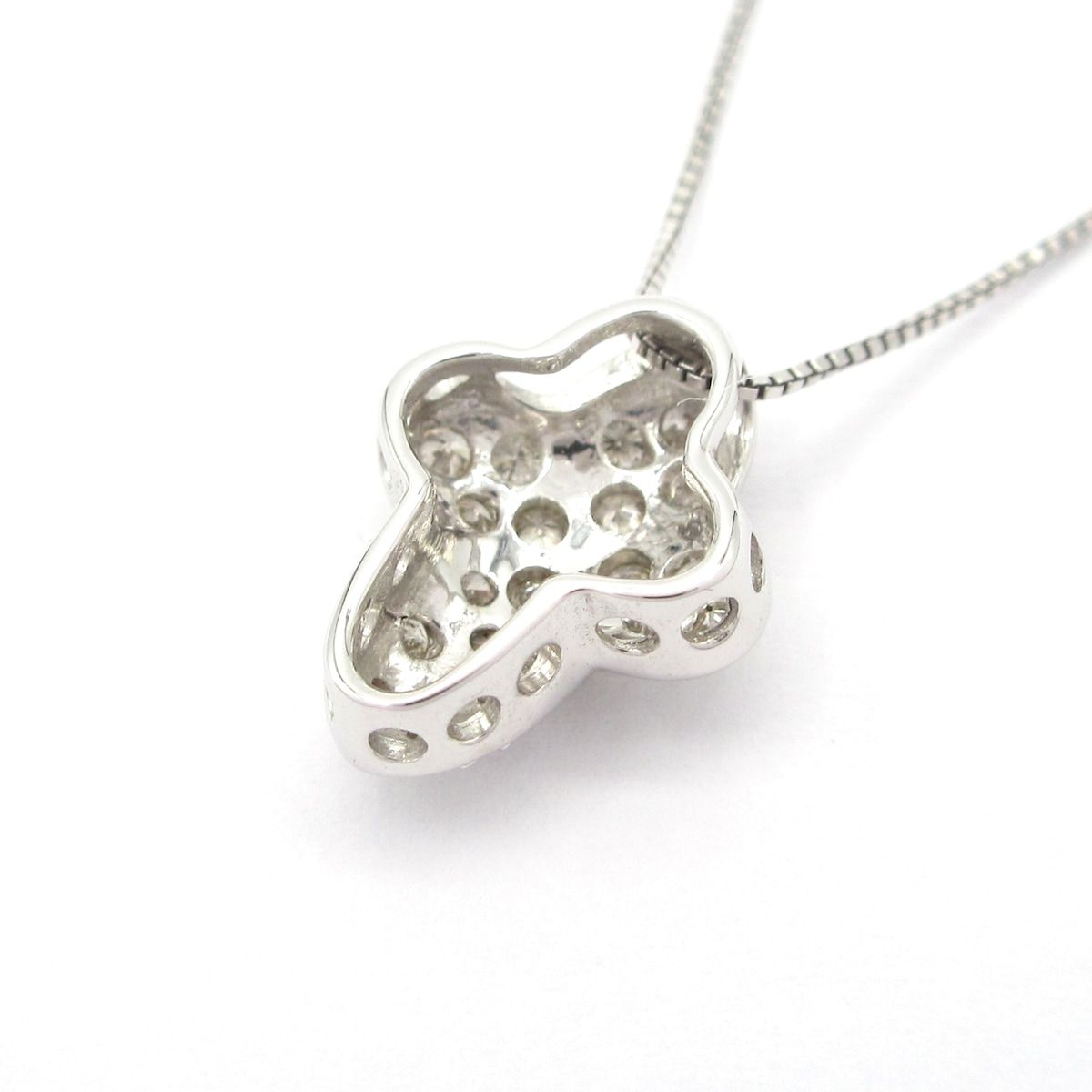 18 WG×ダイヤモンド