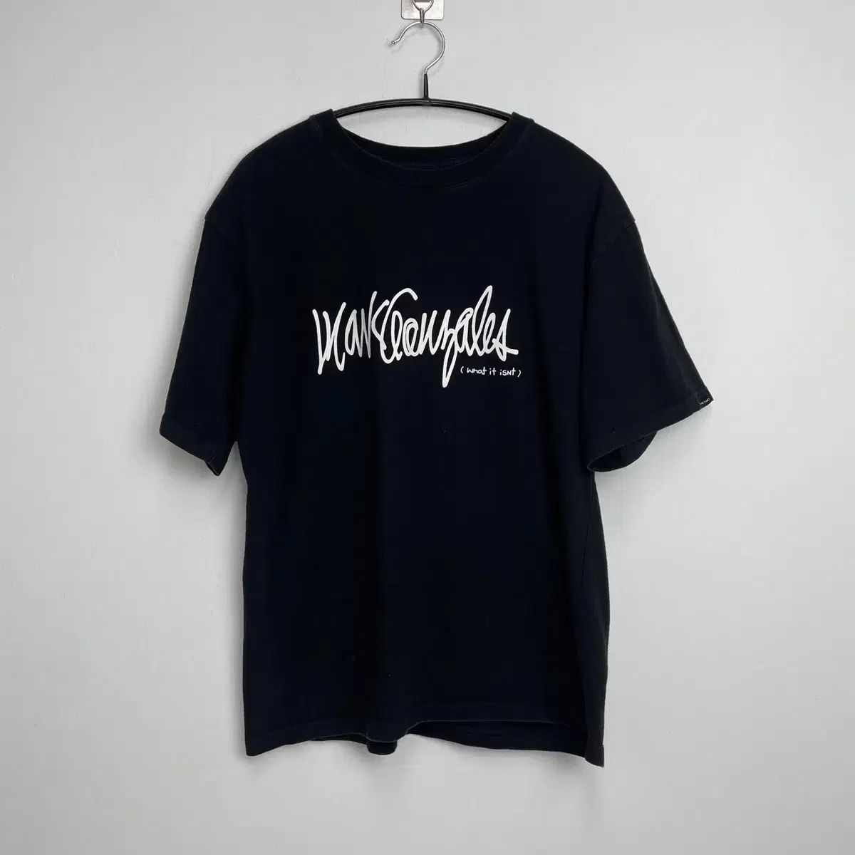 WHATITISNT ブラック ロゴ レタリング 半袖 Tシャツ S (ユニセックス)
