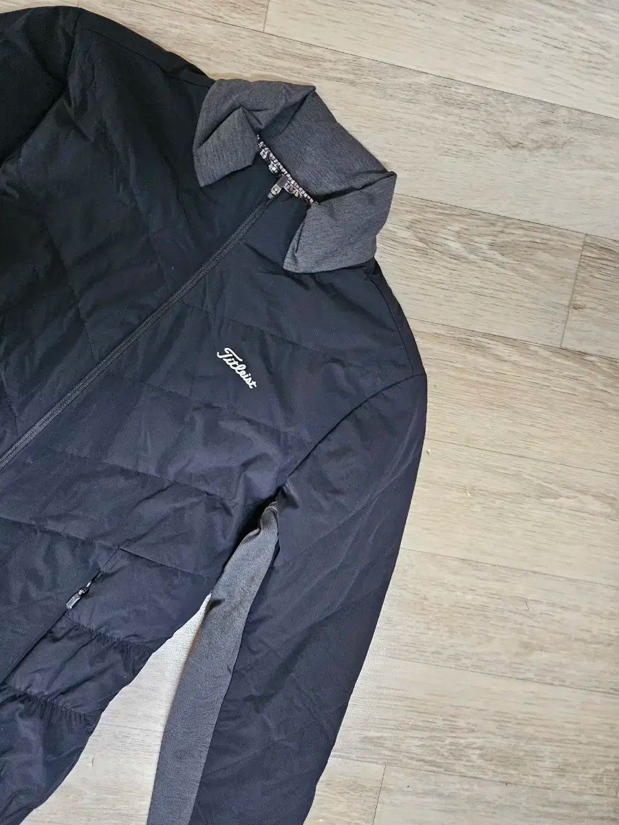 タイトリスト ダウンジャケット 90号