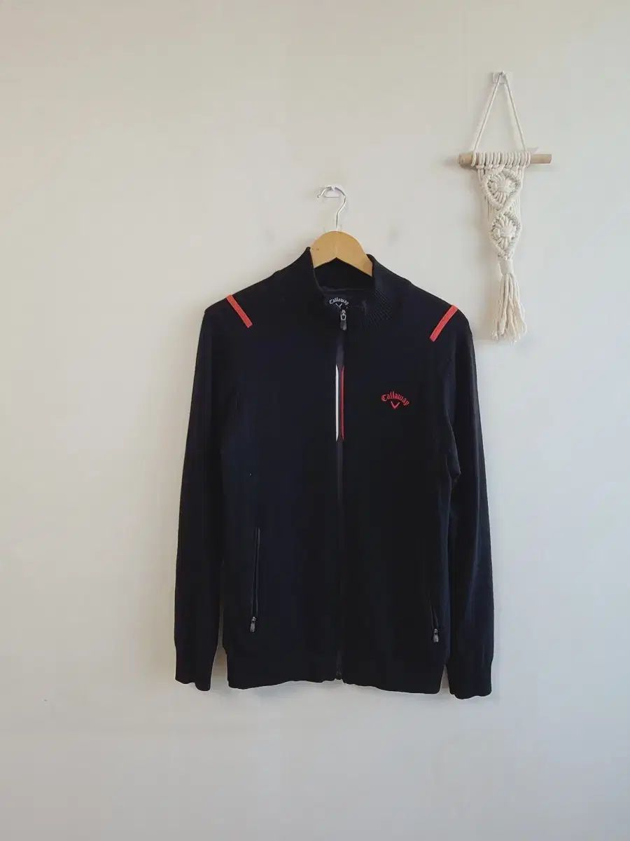 ジップアップ 100