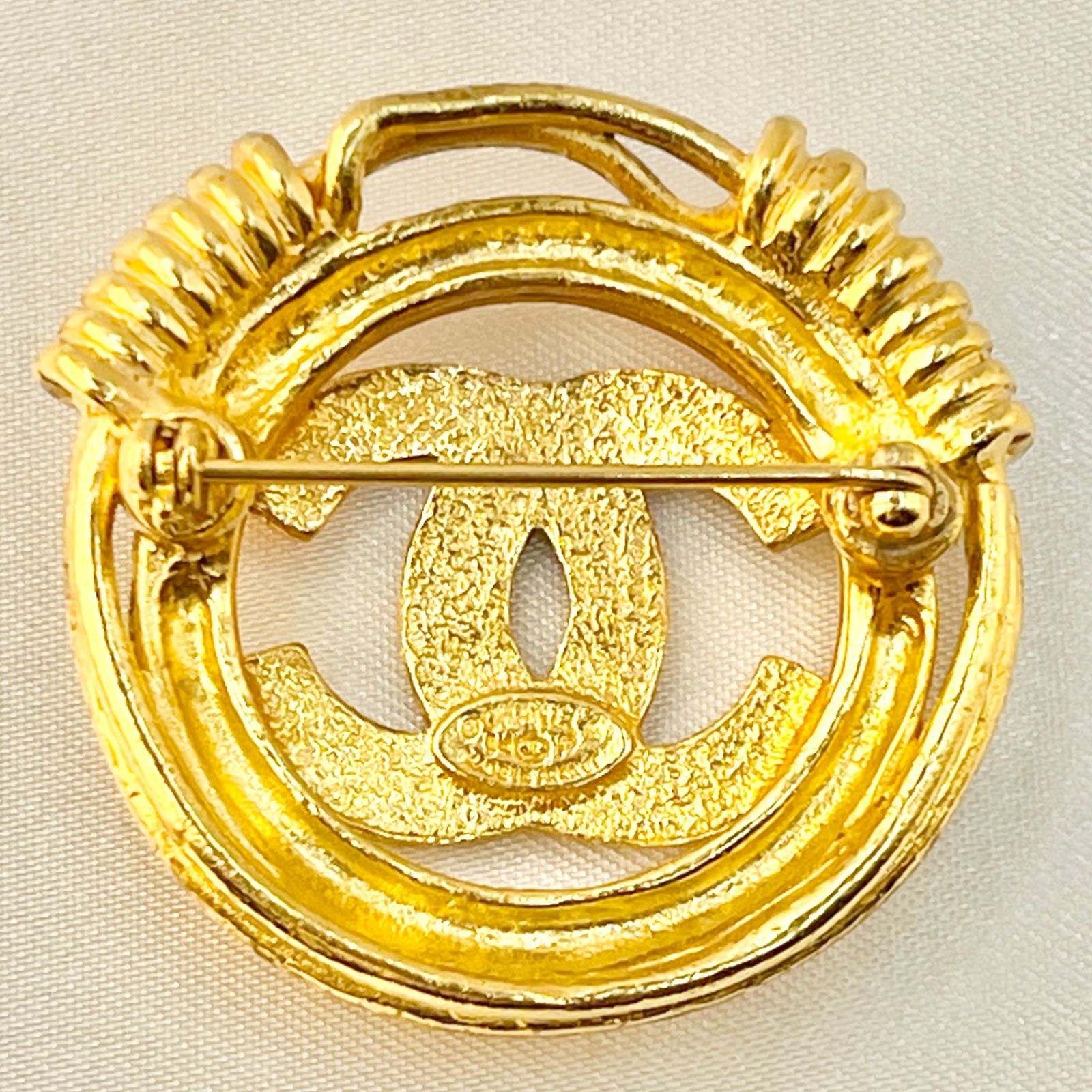 シャネル ヴィンテージ ブローチ ココマーク ラウンド バネモチーフスプリング