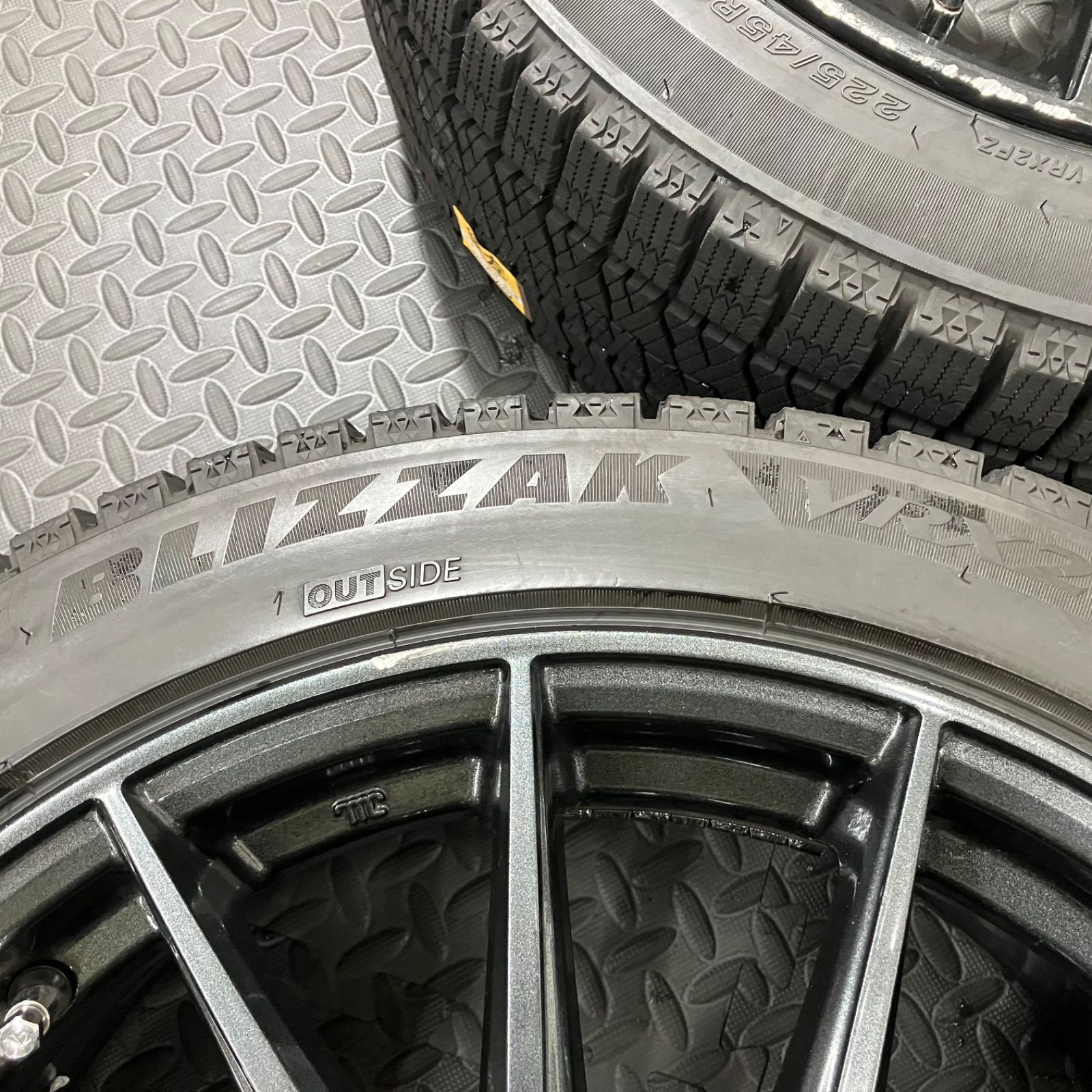 ヴェルバ クラウン