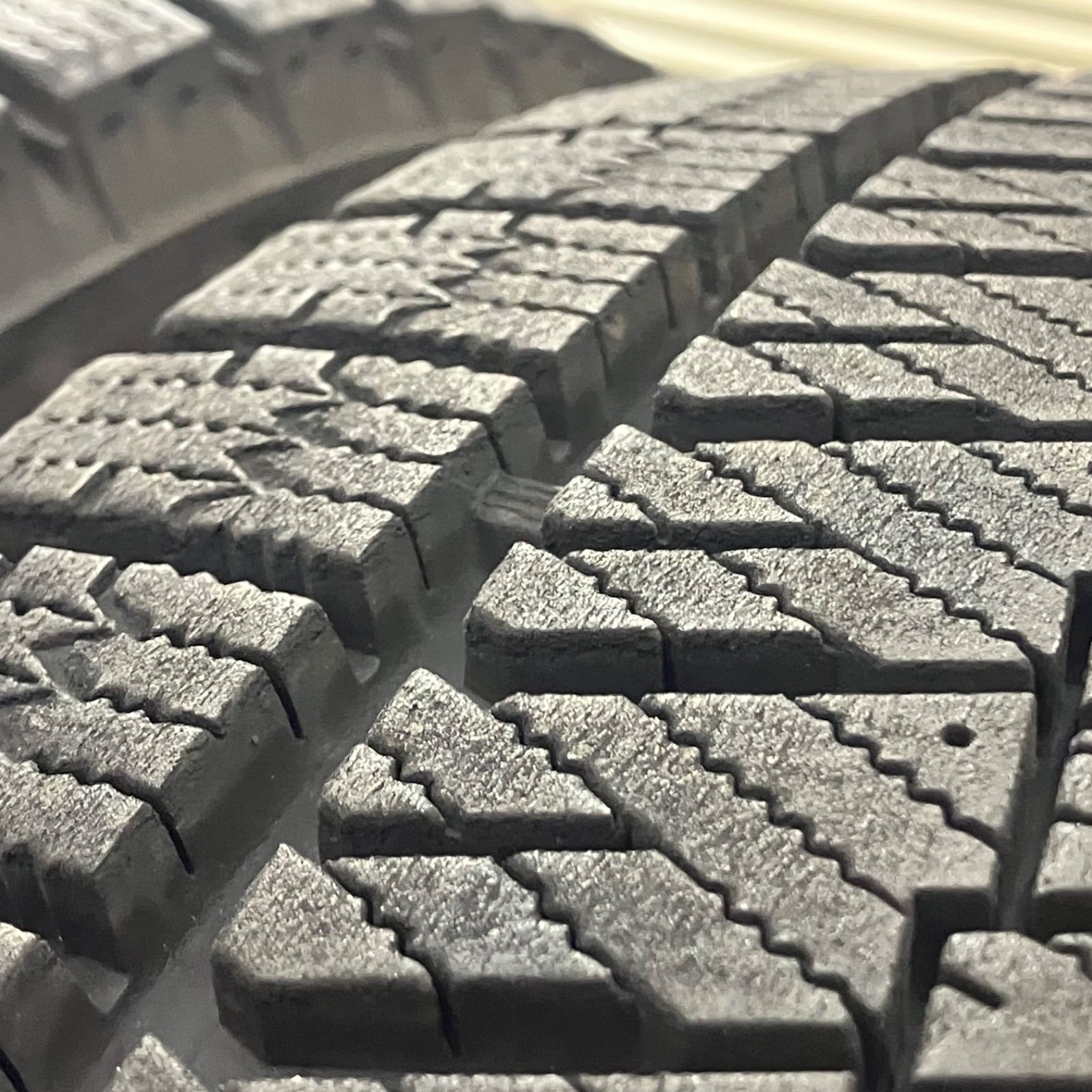 ブリザックVRX 2