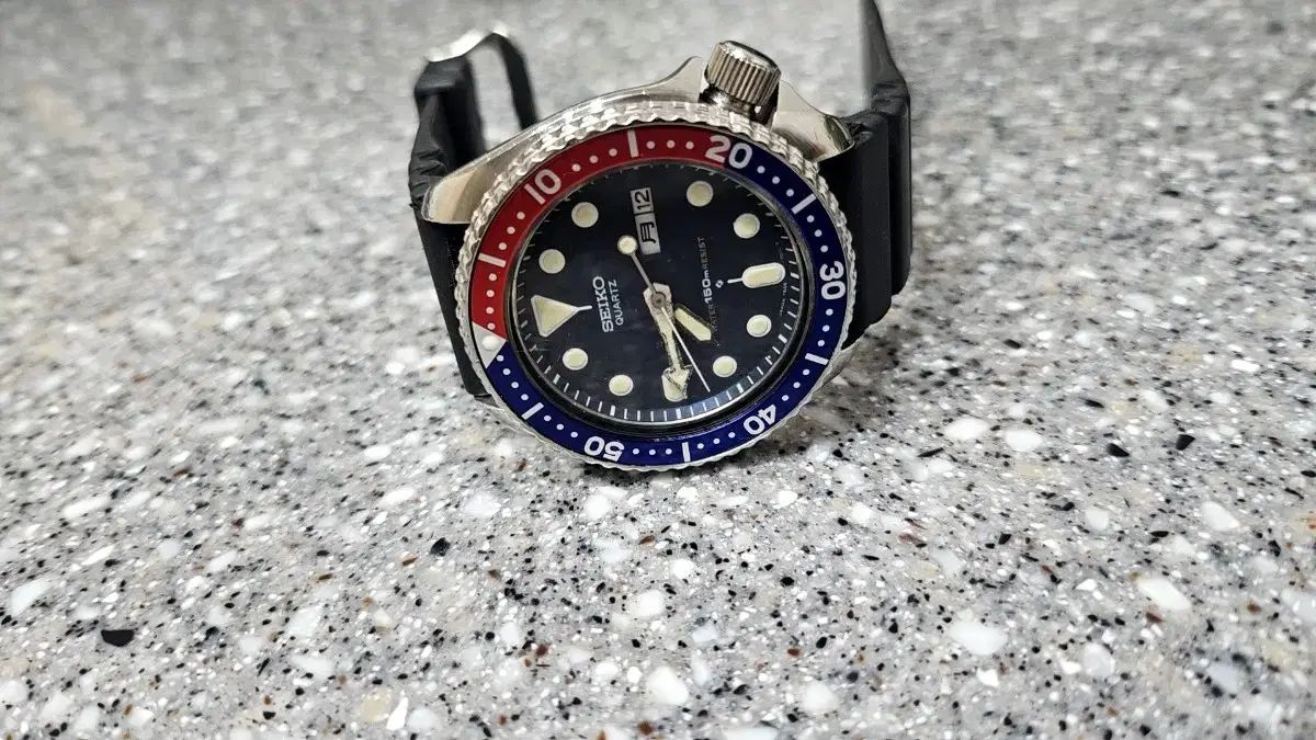 SEIKOダイバー クオーツ 7548 700 B 品