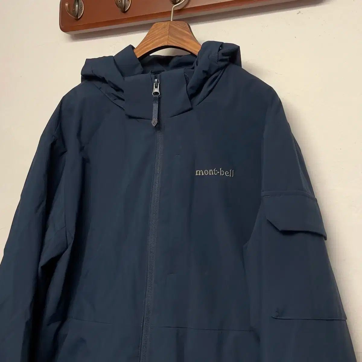 モンベル 暖かい天気 EDITION ブルー ウィンドブレーカー ジャケット