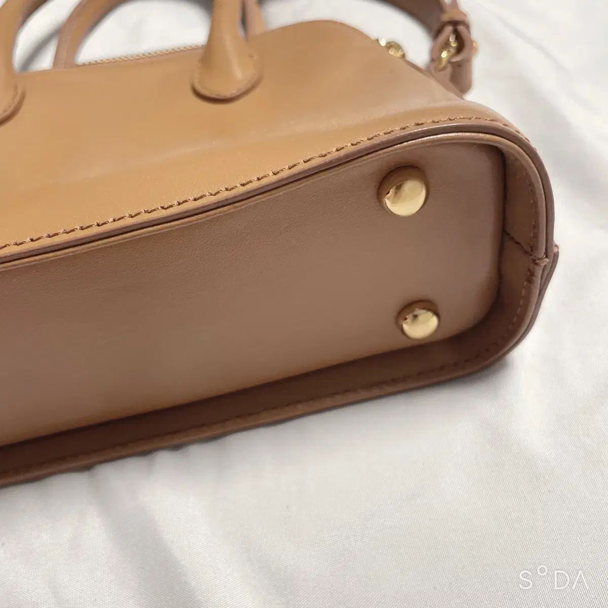 UMER ミニ クロスバッグ ブラウン