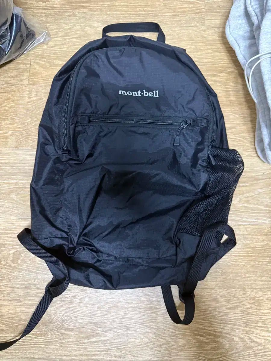モンベル ポケット パッカブル ライト 10
