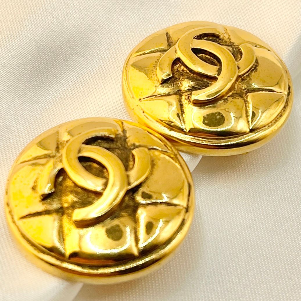 シャネル ヴィンテージ イヤリング ココマーク マトラッセ ラウンド型 コメ有