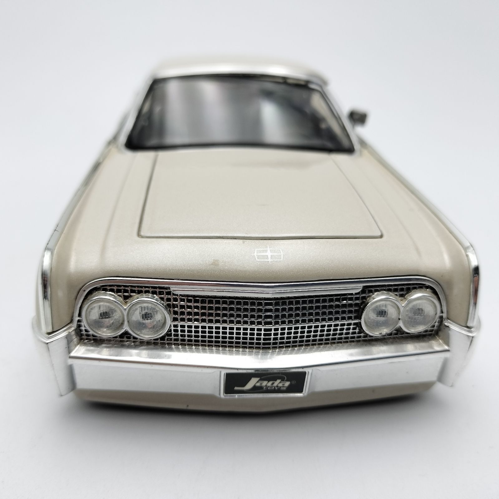 Jada Toys】1963 Lincoln Continental 1/24 リンカーン コンチネンタル