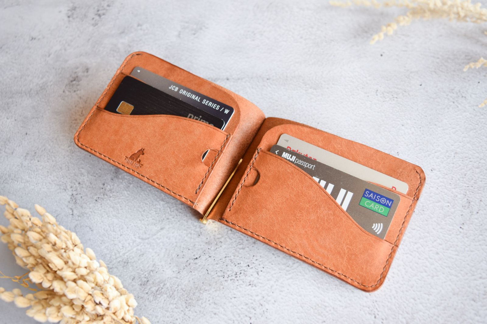 マネークリップ 本革 ｲﾀﾘｱﾝﾚｻﾞｰ Brown ブラウン NEXPOTALLINN_EU