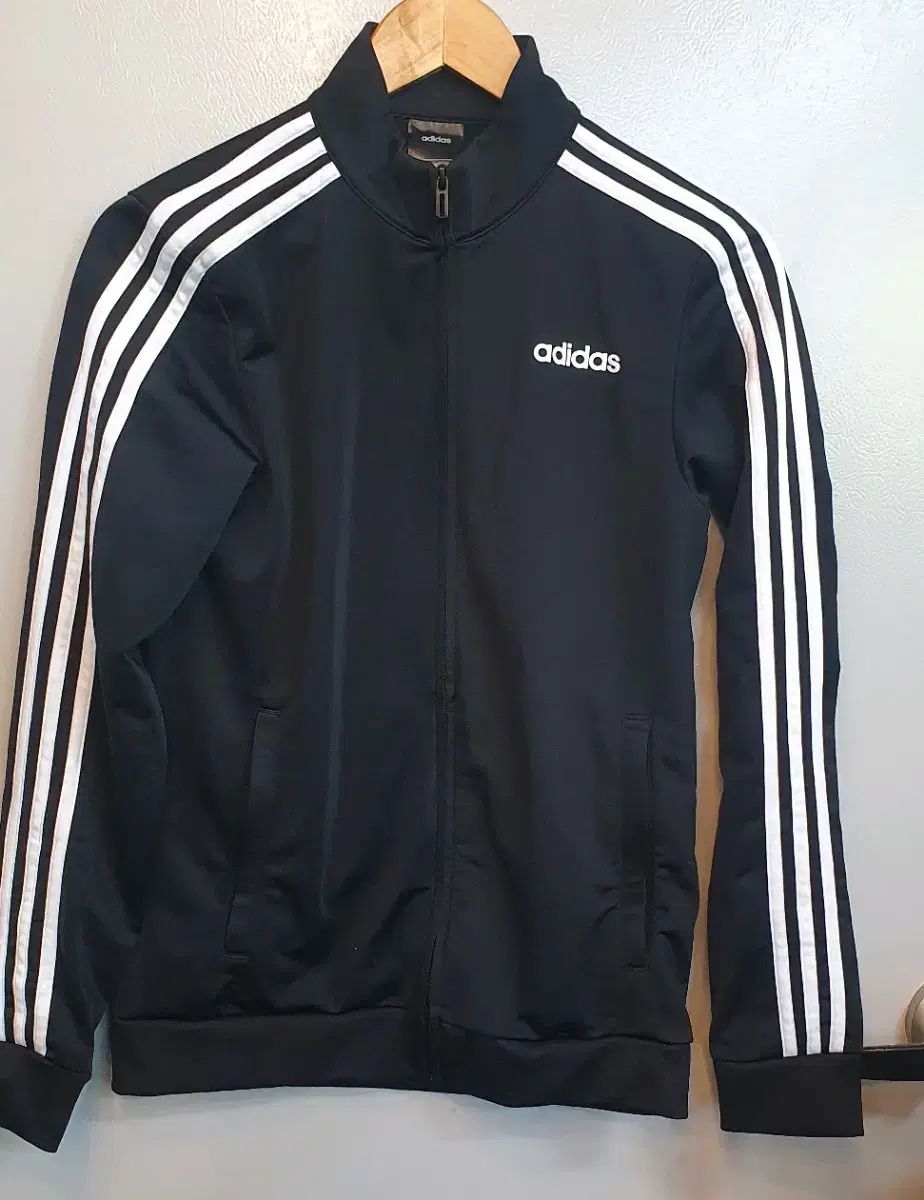 通常の アディダスジャージセットSサイズ