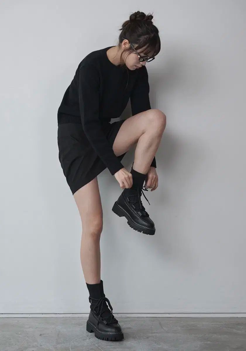 SALT AND CHOCOLATE ソルトアンドチョコレート ニート ソックス ブーツ IVE アイヴ イソ イ セヨン 着用