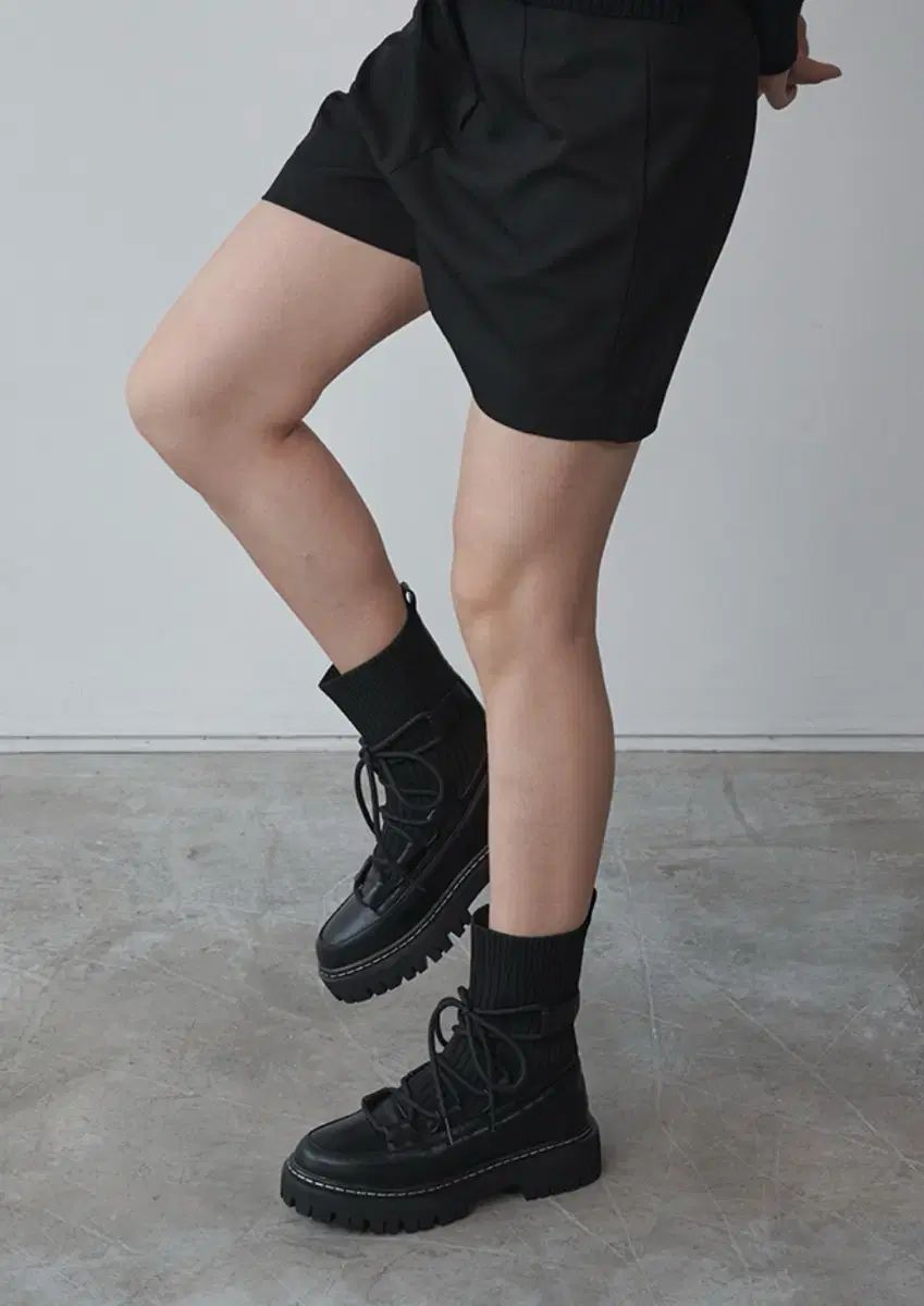  SALT AND CHOCOLATE ソルトアンドチョコレート ニート ソックス ブーツ IVE アイヴ イソ イ セヨン 着用 その他 ブーツ