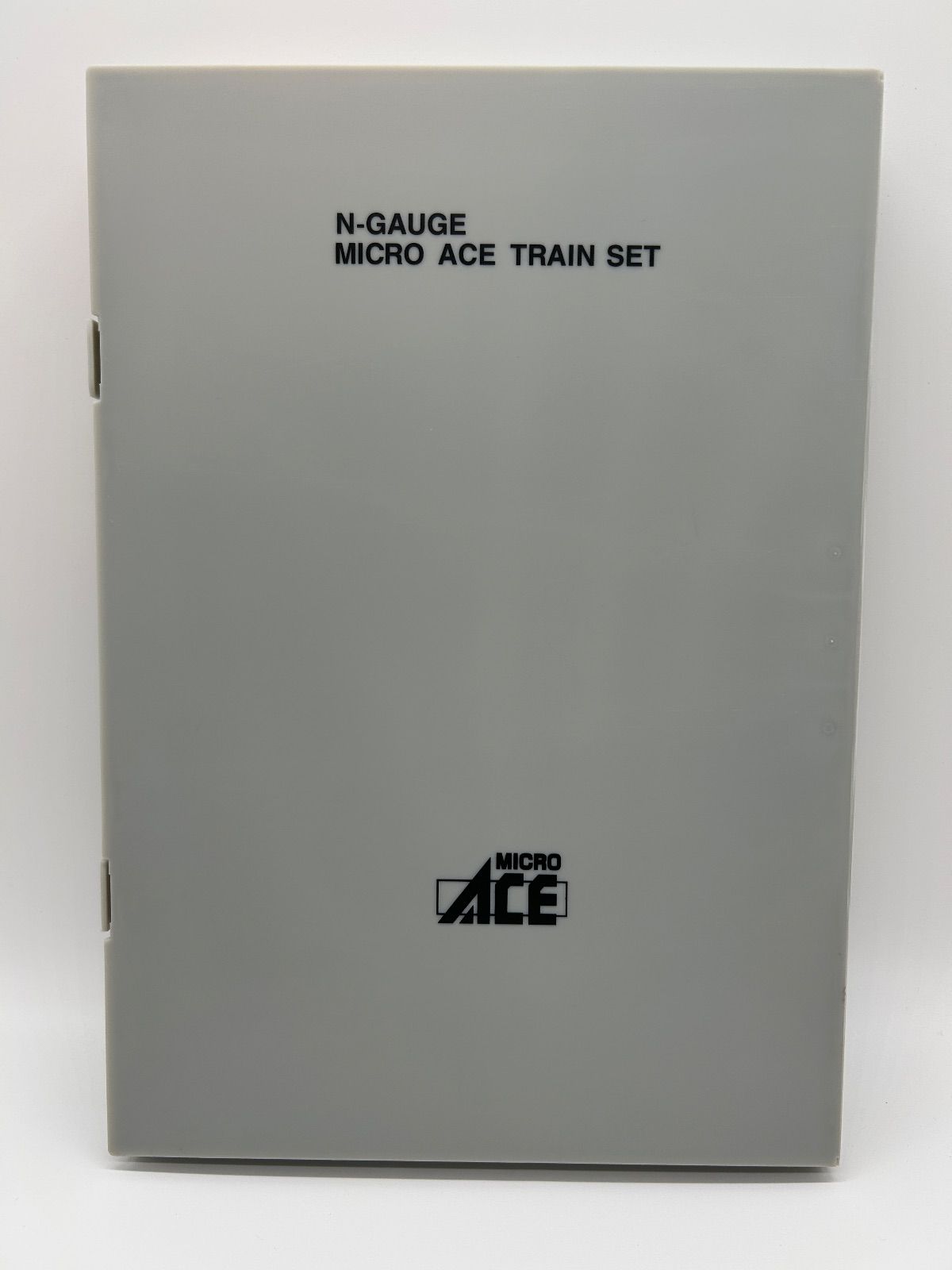 新塗装が眩しいAE-1形