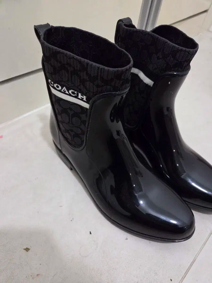 コーチ リー レインブーツ み4万