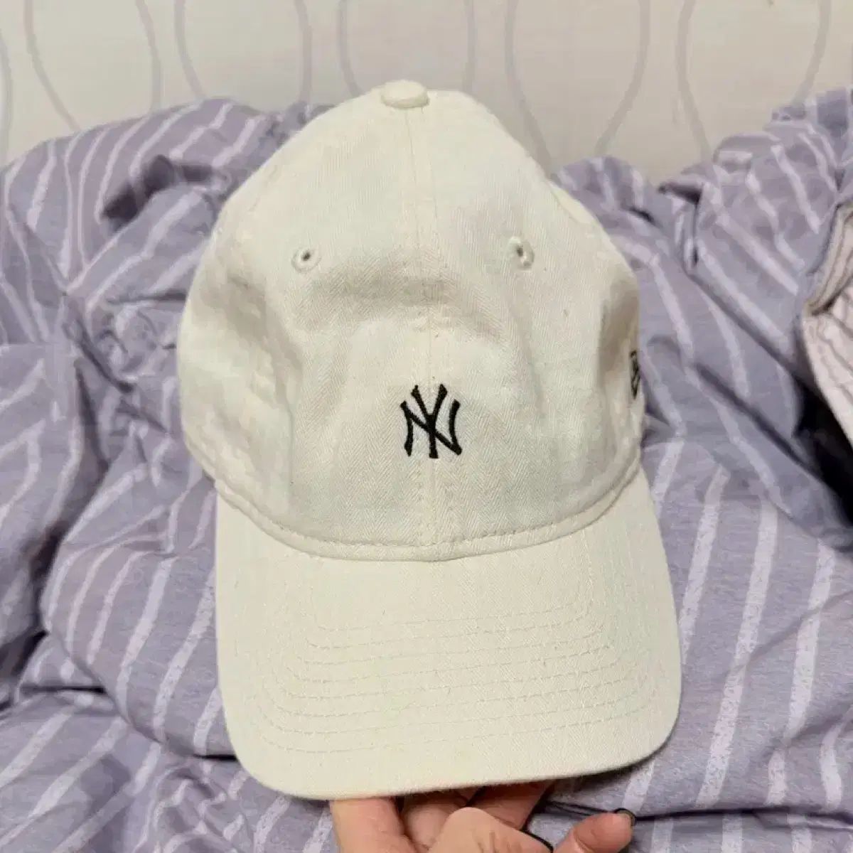 NEW ERA アイボリー ベースボールキャップ 帽子