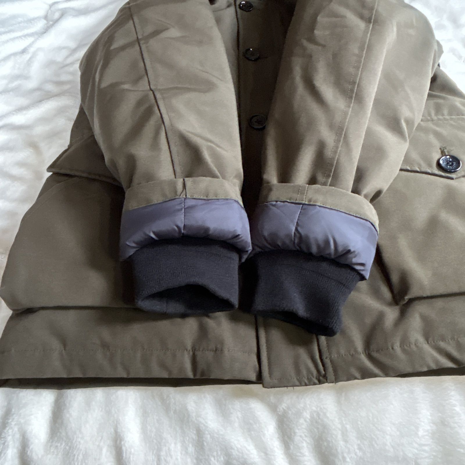 【美品】DANTON　タッサー　ダウンジャケット　ラクーンファー　L オリーブ DANTON ダントン タッサー ダウン ジャケット ファー付き ラクーン