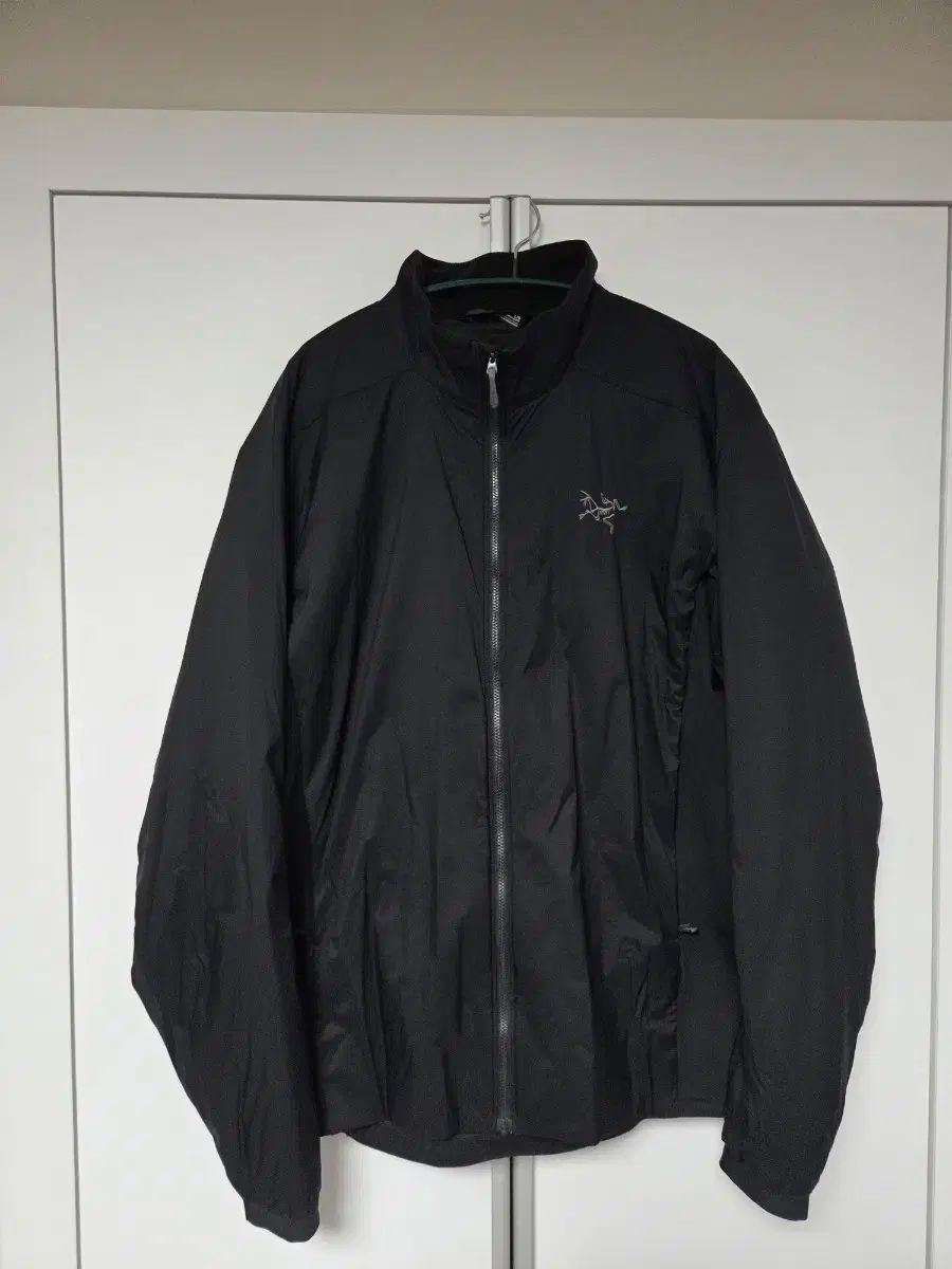 ARC TERYX アークテリクス Atom アトム ジャケット ブラック L