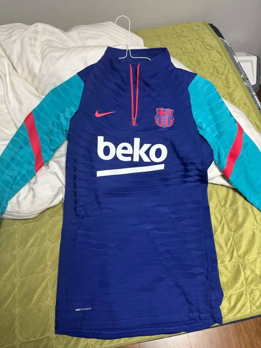 ナイキ ヴェイパーニット バルセロナ ドリル トップス 海外s