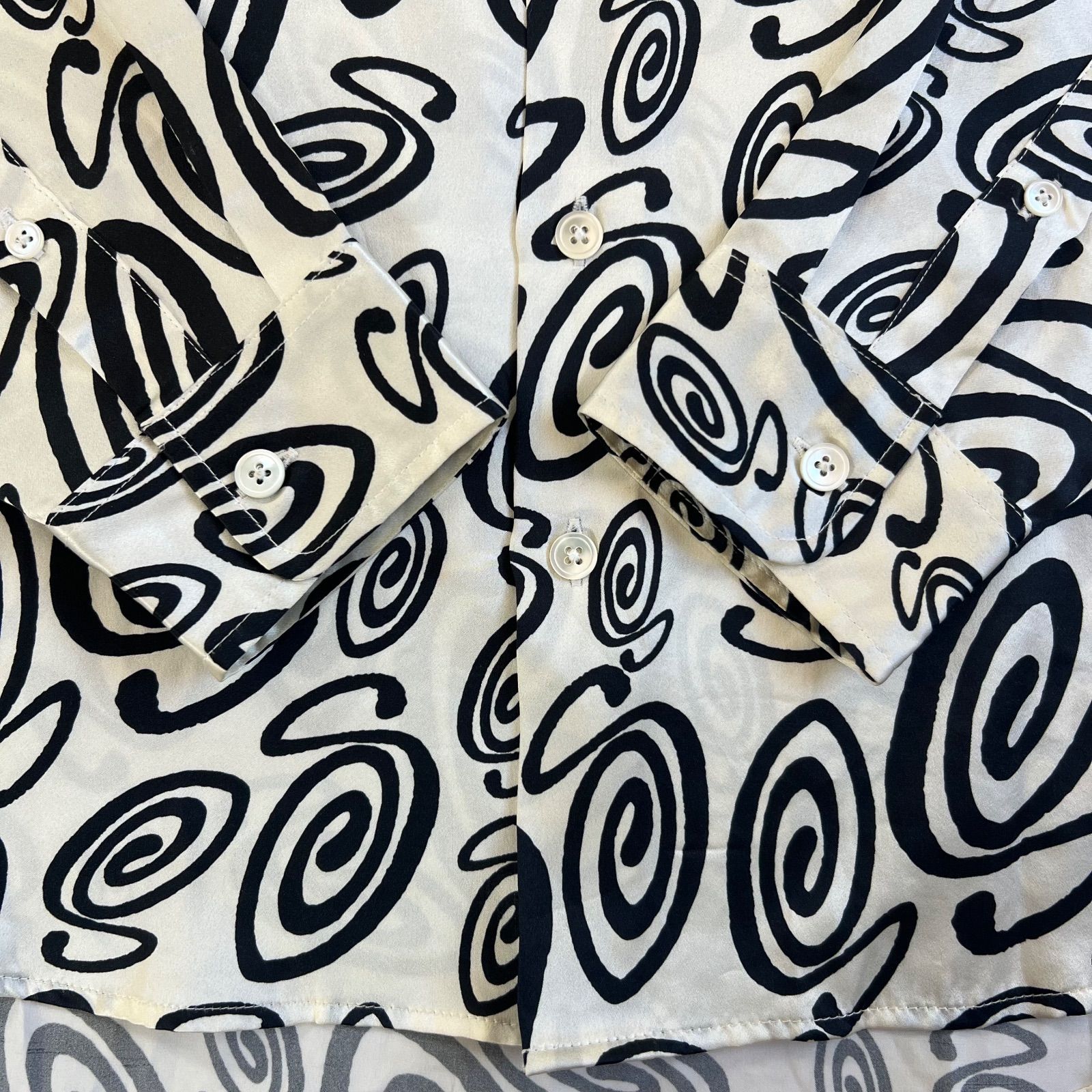 SHIRT ショーンフォント総柄