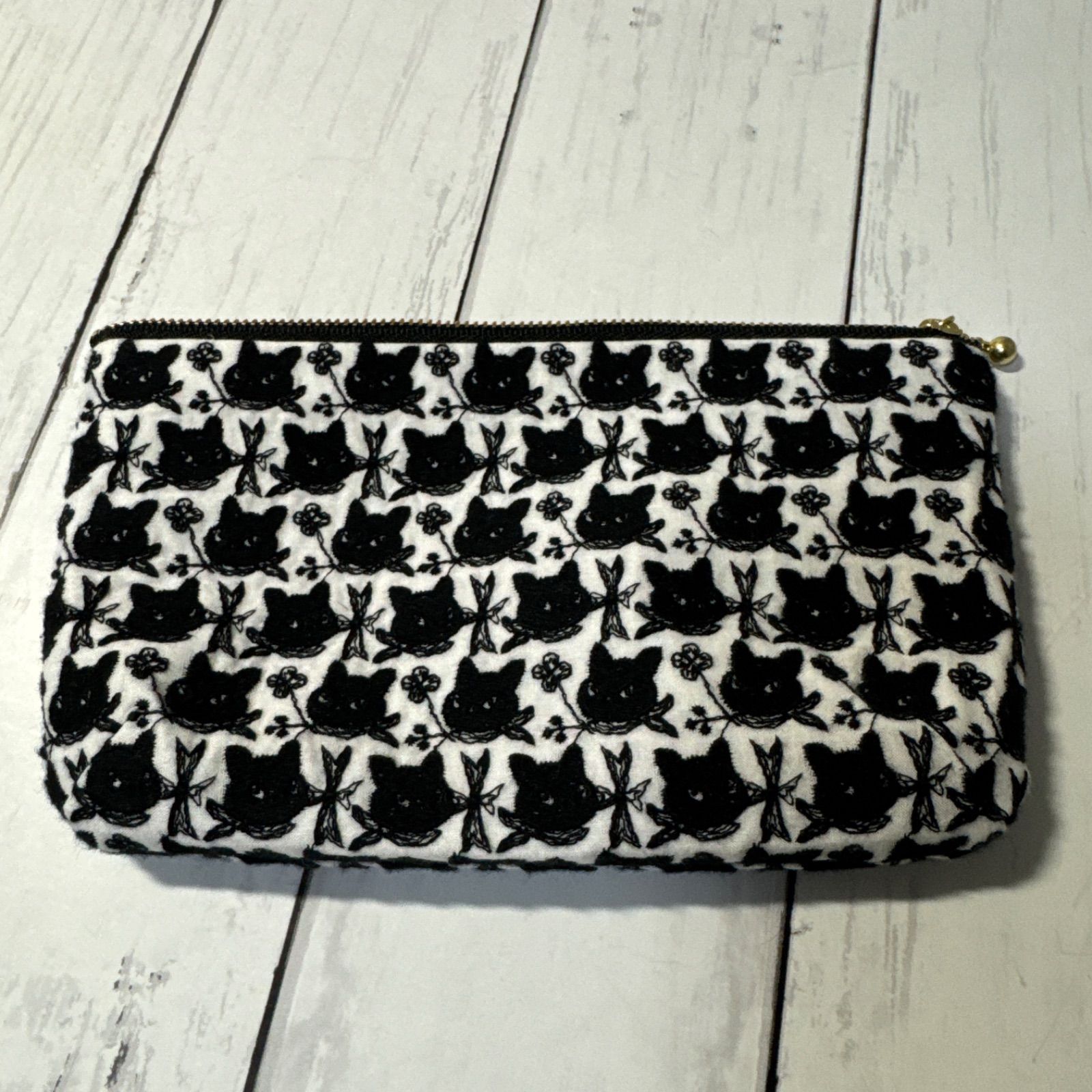 pjcクロッチくん刺繍 ポーチ マチ無し ミナペルホネン - メルカリ