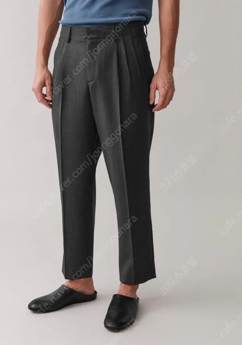 COS プリーツ ウール トラウザー チャコール 44