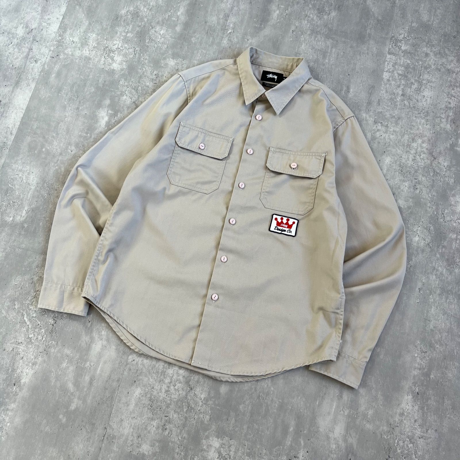 STUSSY ステューシー WORK SHIRT ワークシャツ クラウンロゴ 刺繍ワッペン 猫目ボタン ベージュ系 Sサイズ