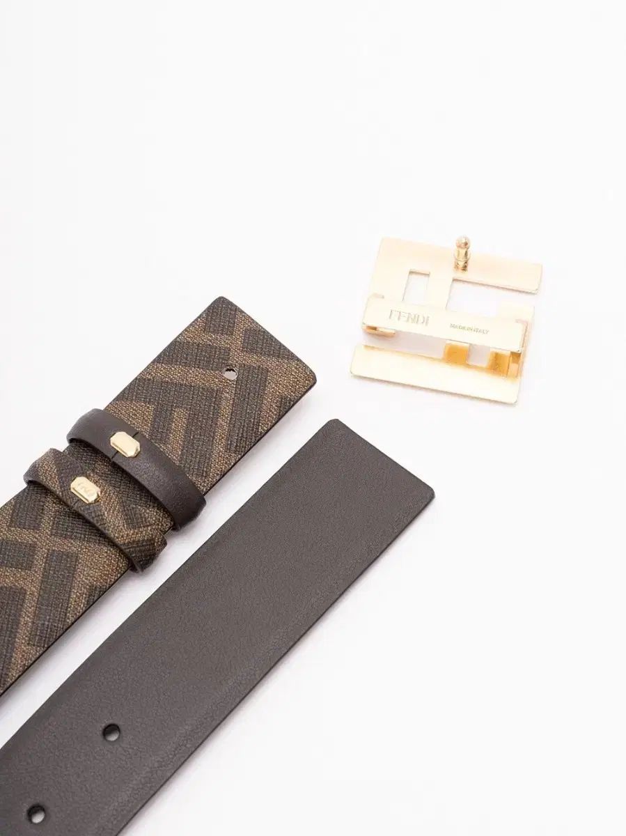 フェンディ 25 FW リバーシブル 양면ベルト ブラック ベルト 小物
