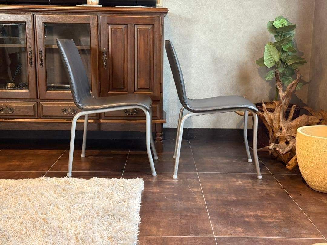 ①リーンロゼ ligne roset ブラック レザーチェア 2脚セット YZ - メルカリ