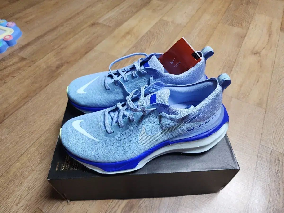 NIKE ランニングシューズ インヴィンシブル3