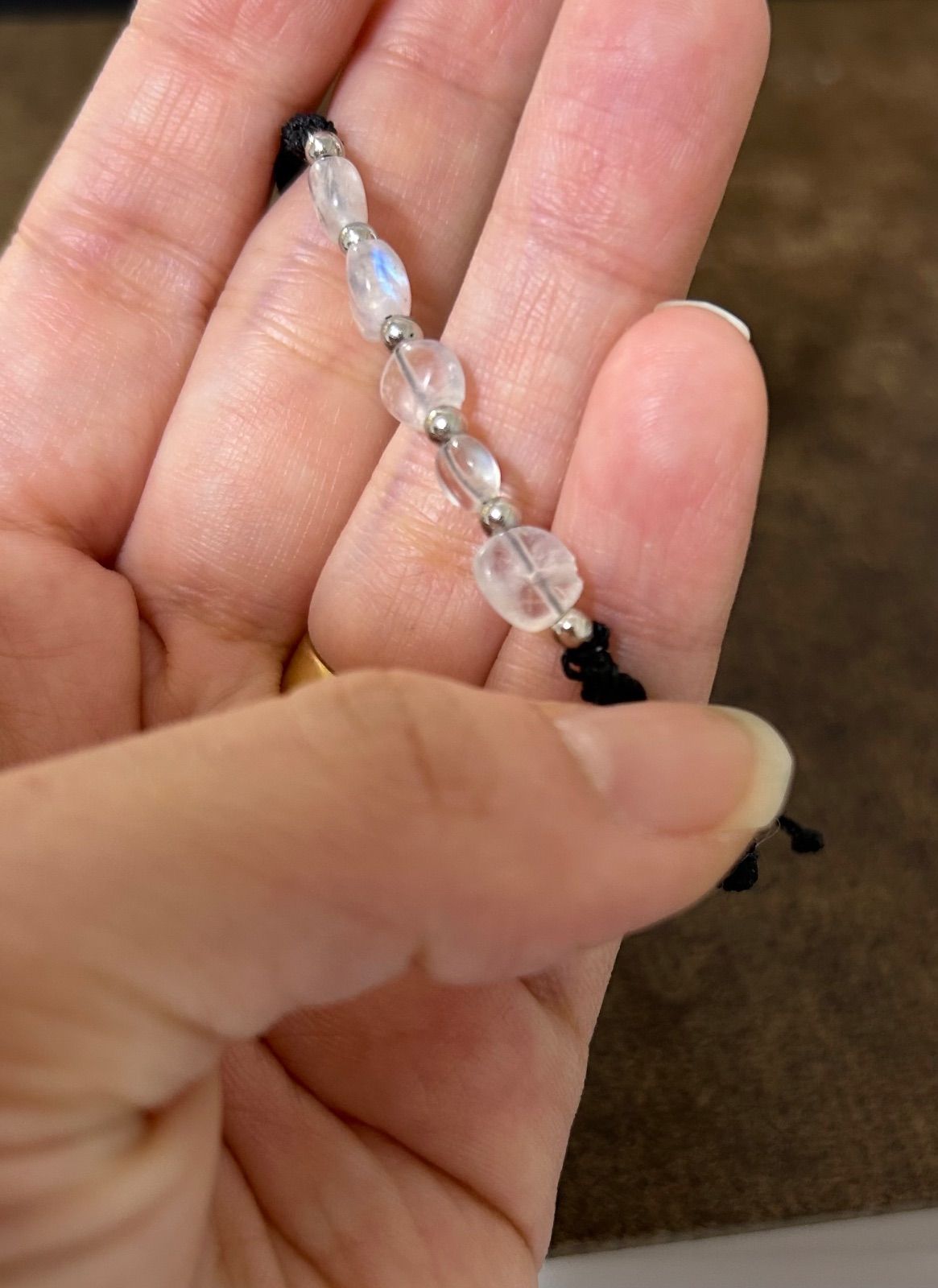 レインボームーンストーン　マクラメブレスレット 再販【マクラメ】レインボームーンストーンのシンプルブレスレット