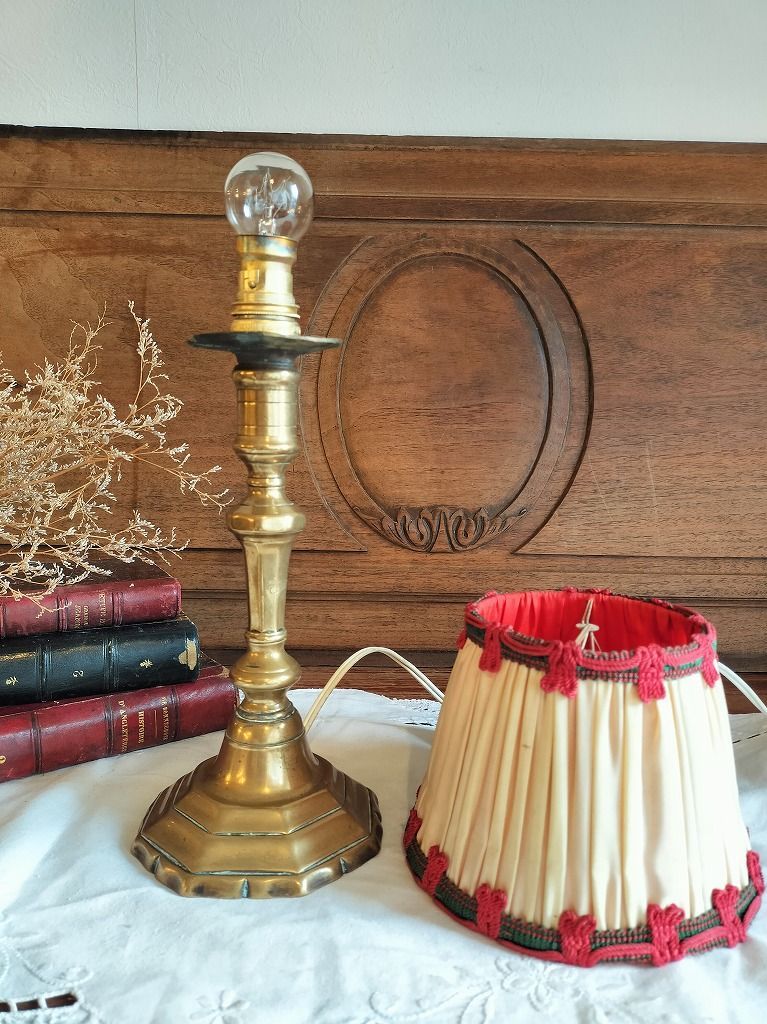 フランス アンティーク 真鍮 卓上ランプ シェード つき シェード付き 照明 ライト NEXPOTALLINN_EU