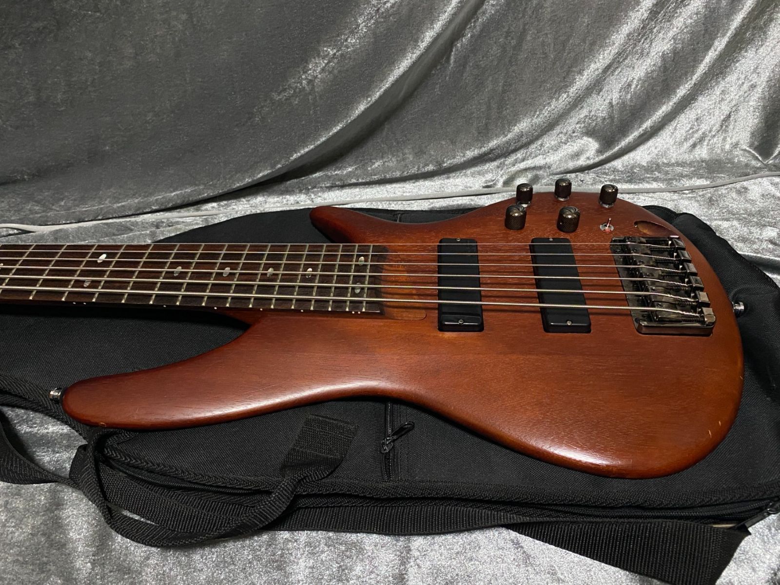 軽量6弦ベース Ibanez アイバニーズ SR506 2012年製 3バンドEQ搭載アクティブベース エレキベース WWW_TRAVELLANDINDIA_COM